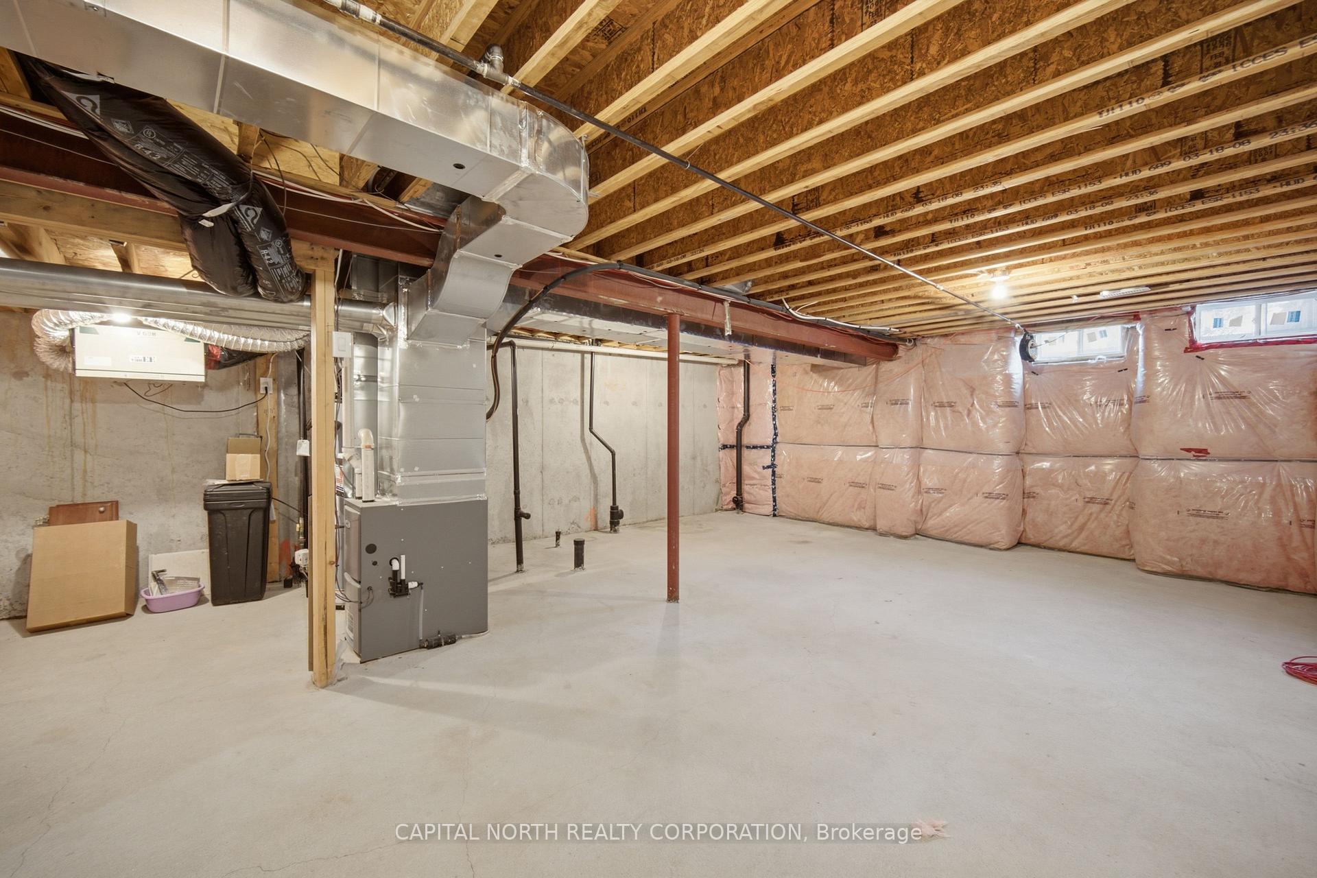 Photo 30 of 384 William Dunn Crescent, Newmarket, Summerhill Estates — HOMEH