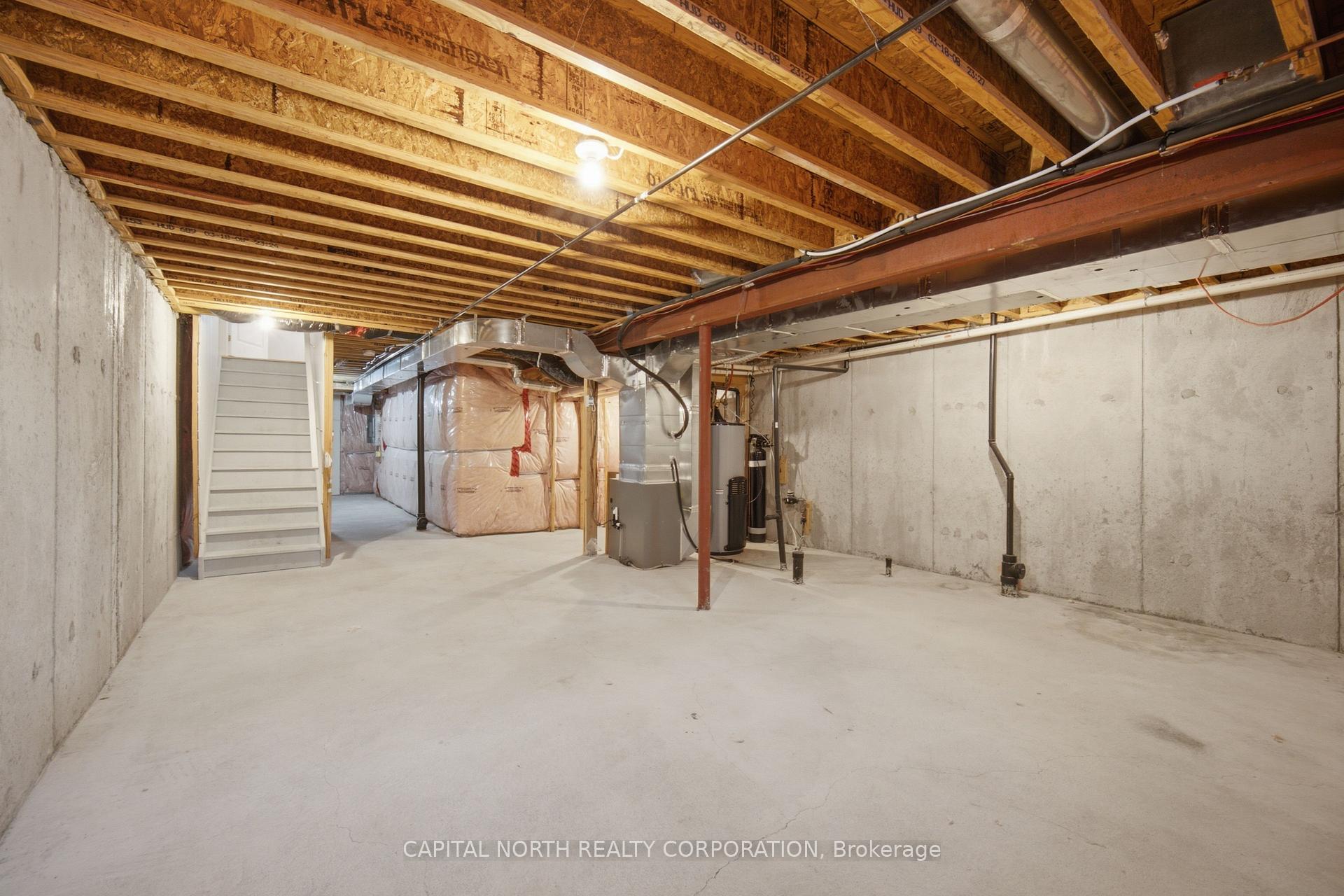 Photo 31 of 384 William Dunn Crescent, Newmarket, Summerhill Estates — HOMEH