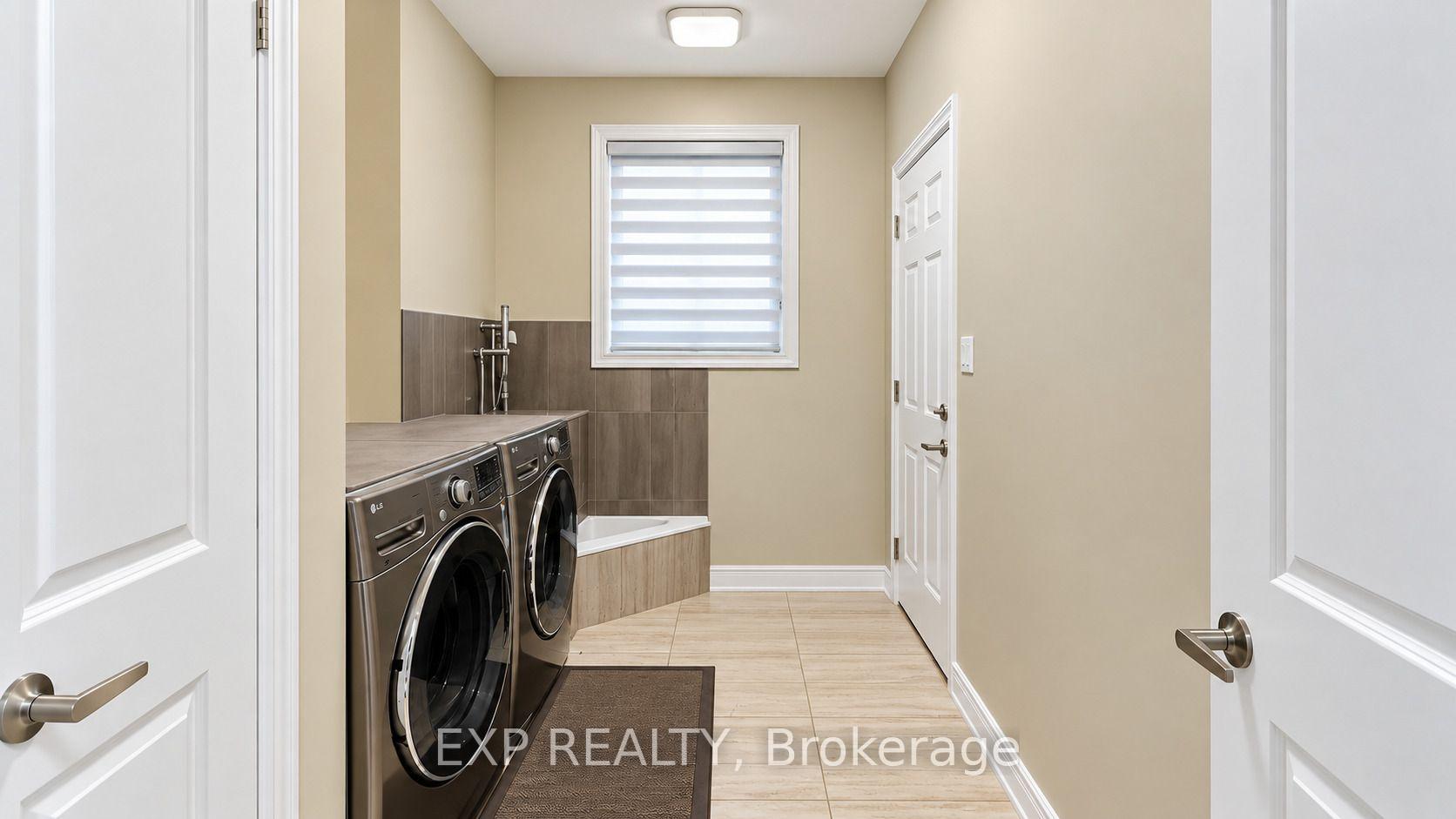 Photo 7 of Unit Upper, 355 Beechdrops Drive, Waterloo, Columbia Forest/Clair Hills — HOMEH