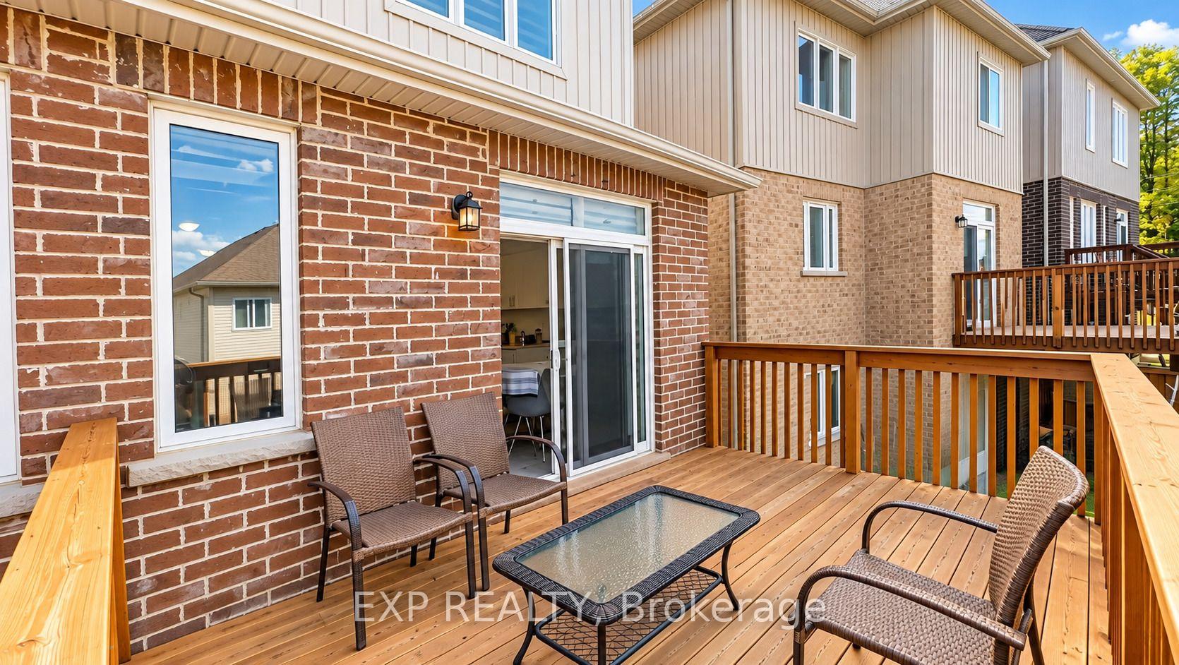 Photo 18 of Unit Upper, 355 Beechdrops Drive, Waterloo, Columbia Forest/Clair Hills — HOMEH