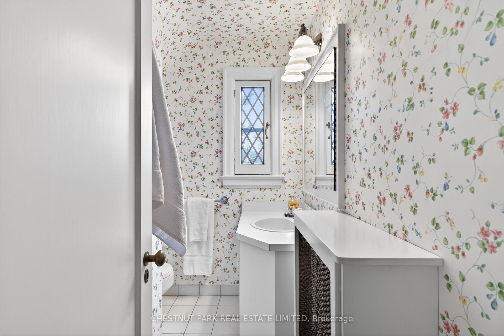 Photo 38 of 63 Lympstone Avenue, Toronto, Lawrence Park South — HOMEH