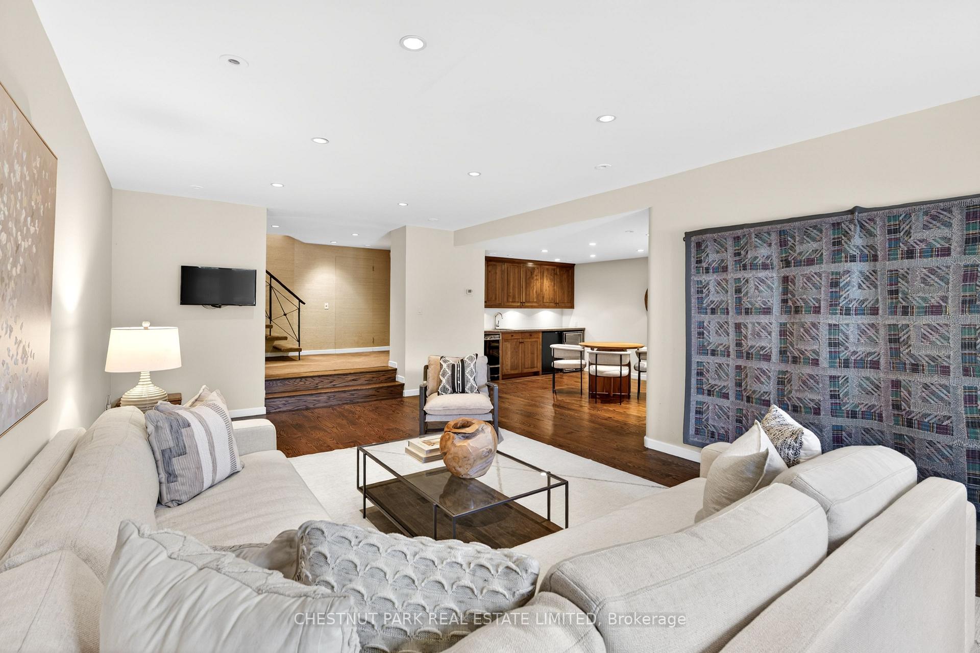 Photo 41 of 63 Lympstone Avenue, Toronto, Lawrence Park South — HOMEH