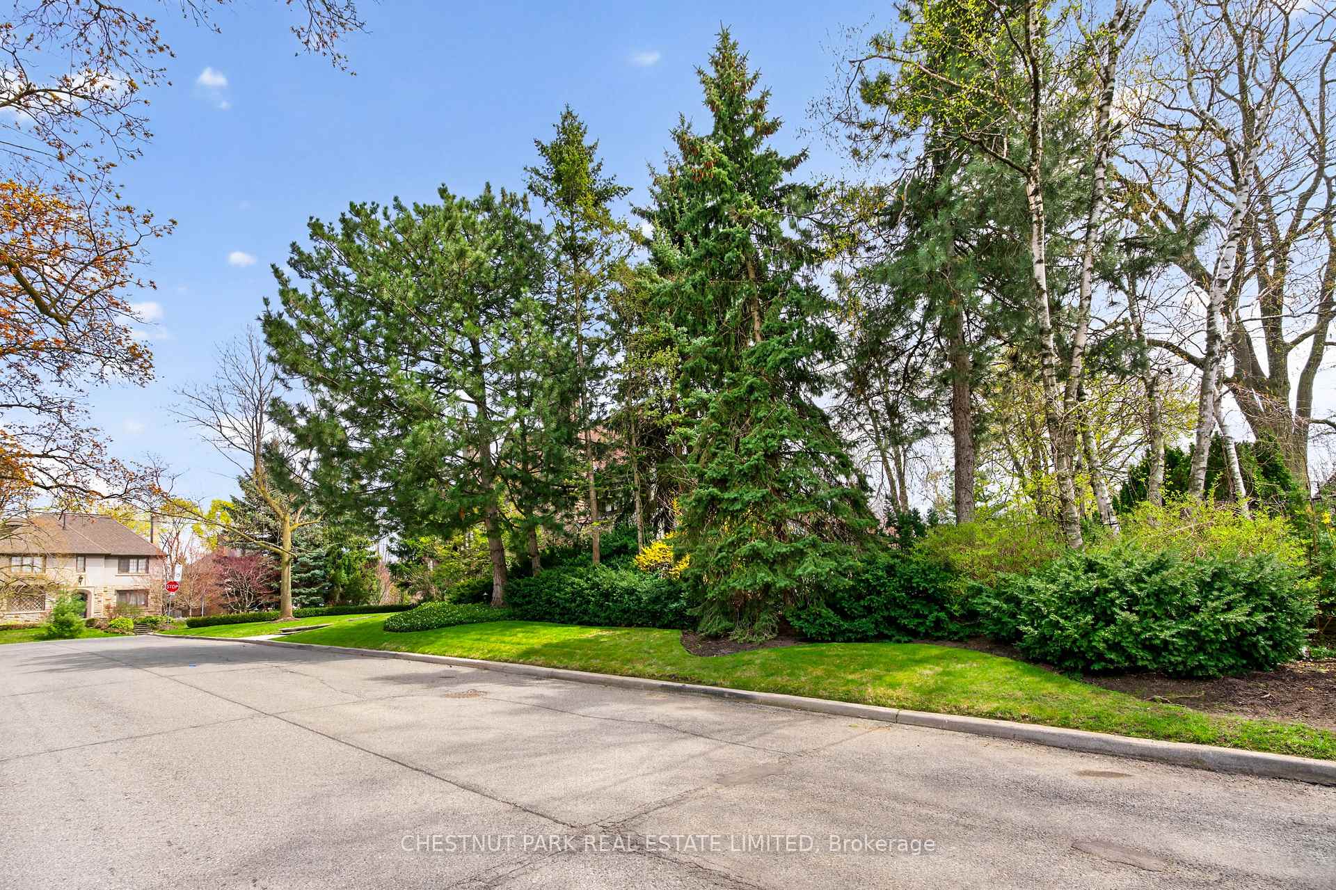 Photo 49 of 63 Lympstone Avenue, Toronto, Lawrence Park South — HOMEH