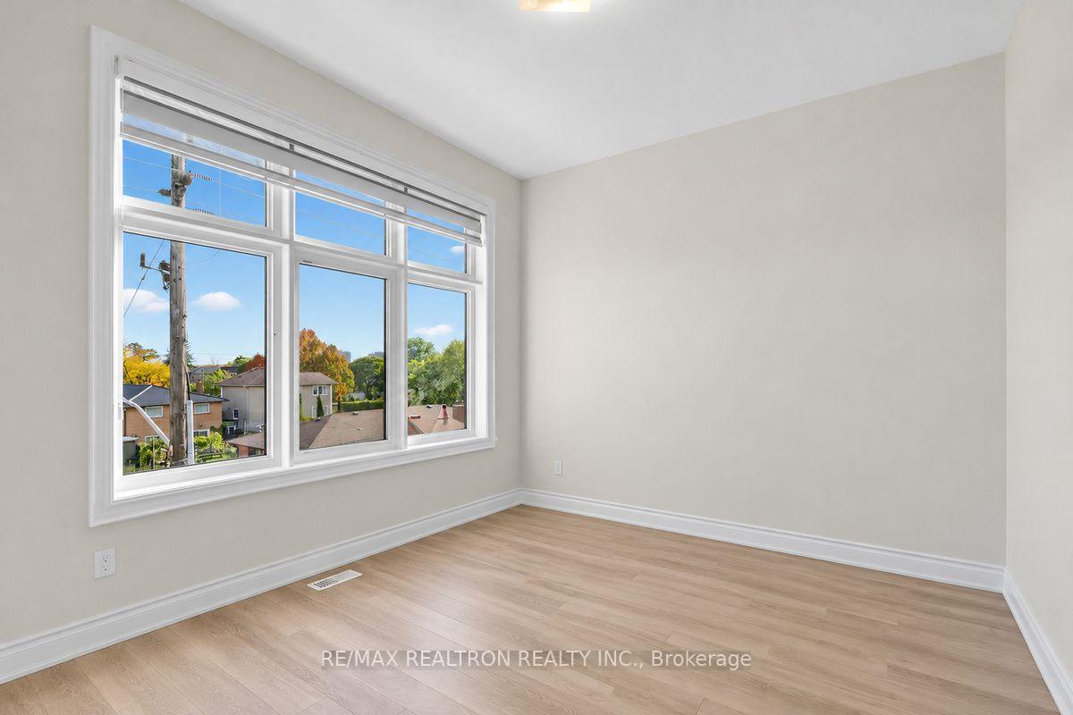 Photo 30 of Unit 2, 2A Muir Avenue, North York, Humber Summit — HOMEH