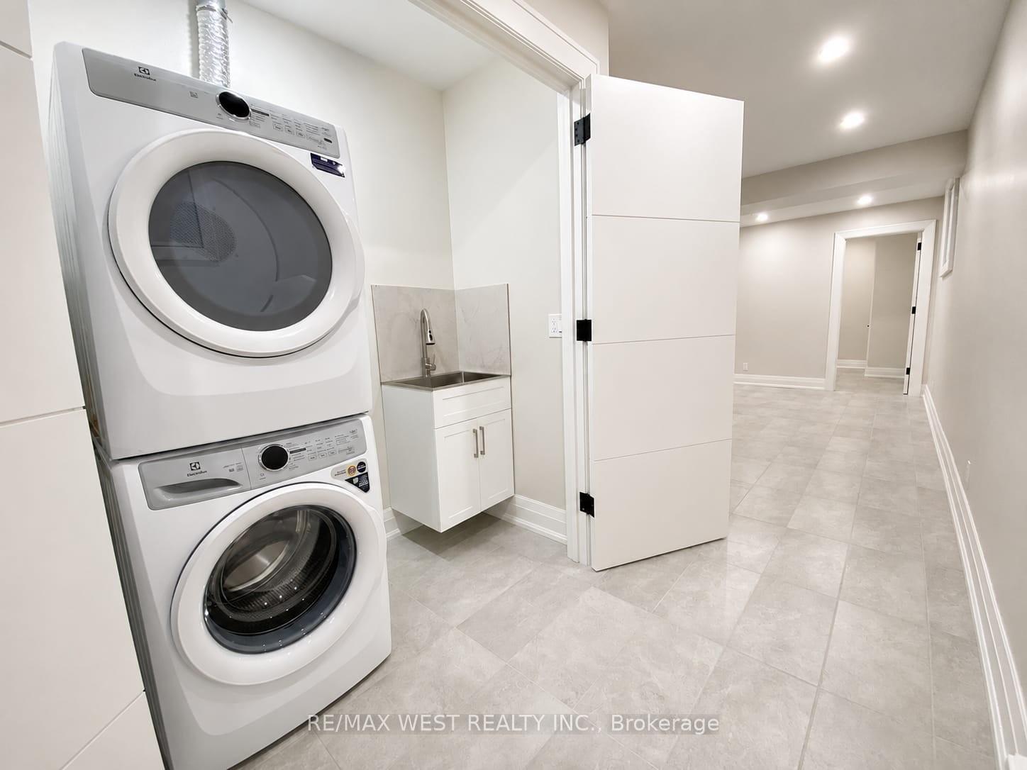 Photo 5 of Unit Basement, 58 Aura Lea Boulevard, North York, Humberlea-Pelmo Park — HOMEH