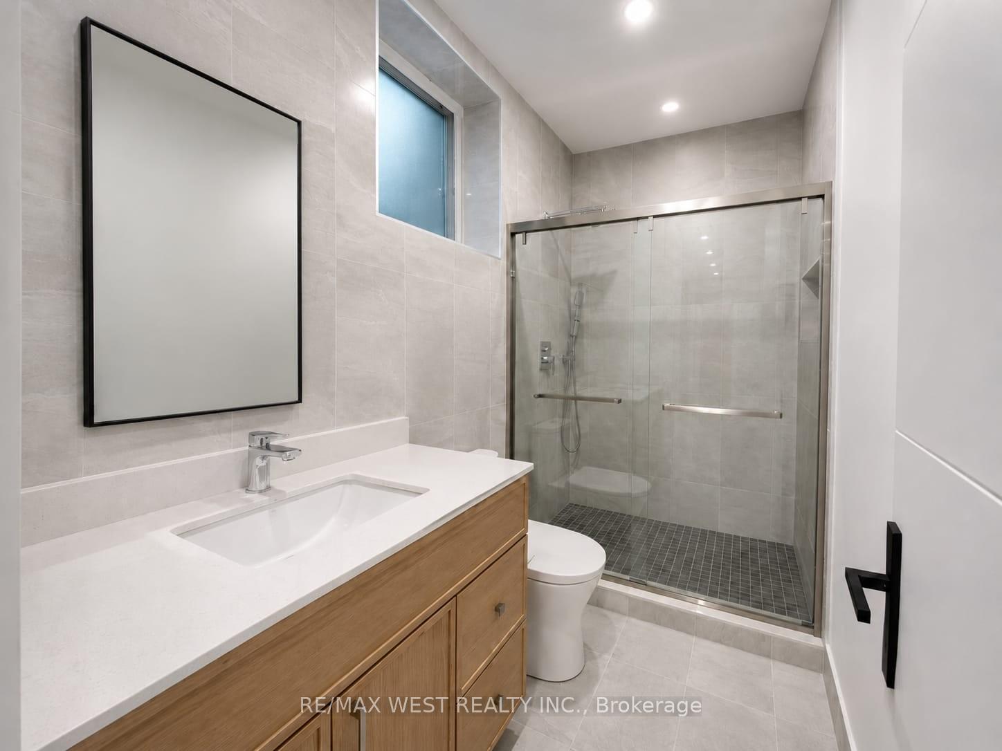 Photo 6 of Unit Basement, 58 Aura Lea Boulevard, North York, Humberlea-Pelmo Park — HOMEH