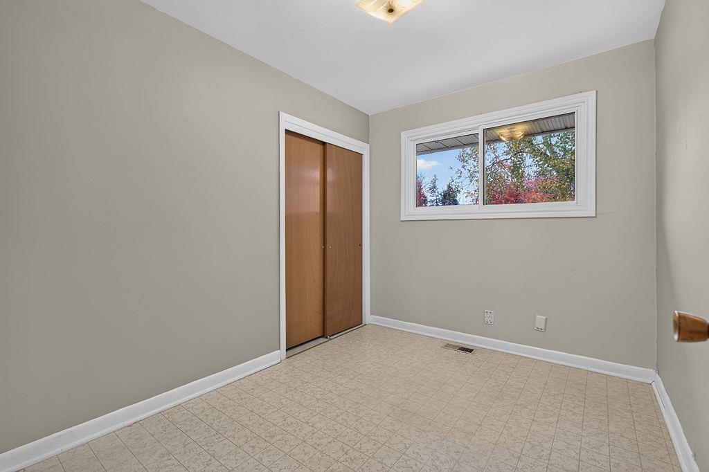 Photo 13 of 19 Sharon Crescent, Sault Ste Marie, Ward 3 — HOMEH