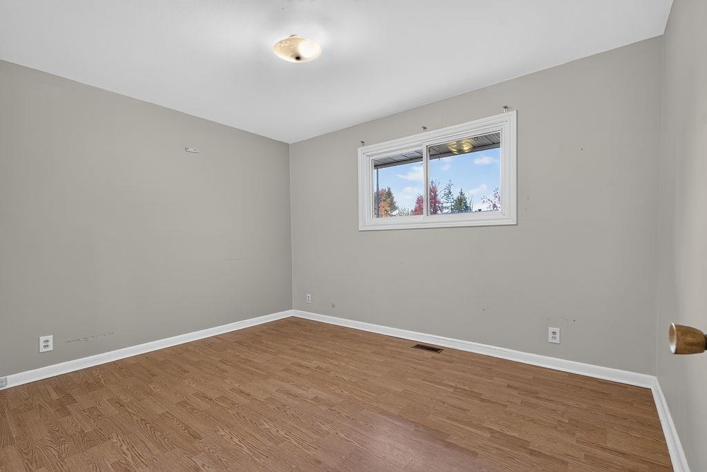 Photo 15 of 19 Sharon Crescent, Sault Ste Marie, Ward 3 — HOMEH