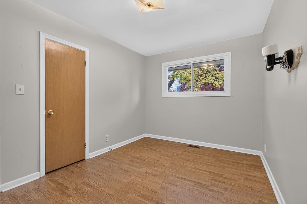 Photo 18 of 19 Sharon Crescent, Sault Ste Marie, Ward 3 — HOMEH