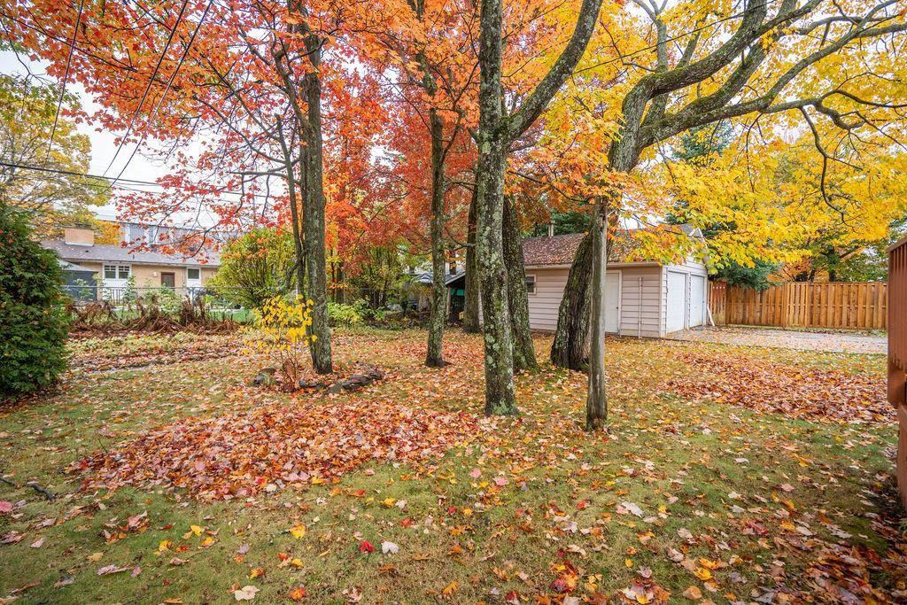 Photo 32 of 19 Sharon Crescent, Sault Ste Marie, Ward 3 — HOMEH