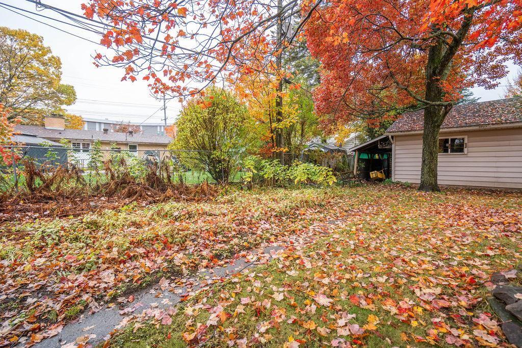 Photo 33 of 19 Sharon Crescent, Sault Ste Marie, Ward 3 — HOMEH