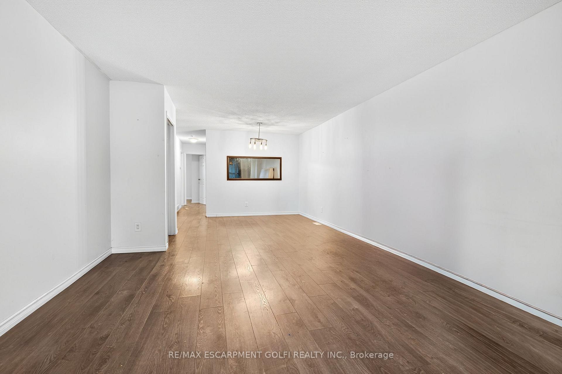 Photo 2 of Unit Main Floor, 133 Northgate Drive, Welland, N. Welland — HOMEH