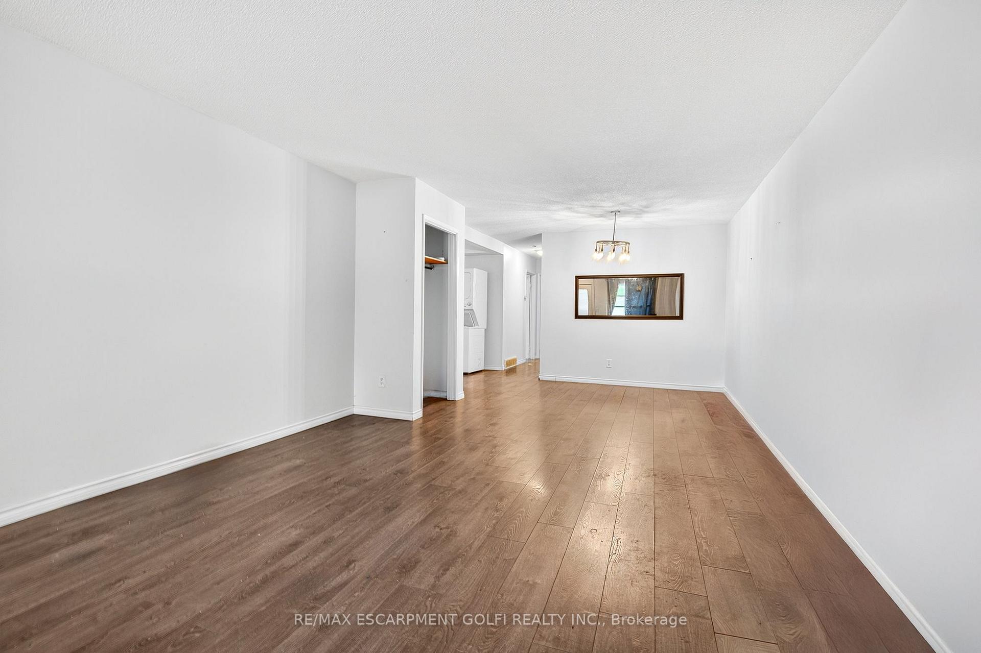Photo 3 of Unit Main Floor, 133 Northgate Drive, Welland, N. Welland — HOMEH
