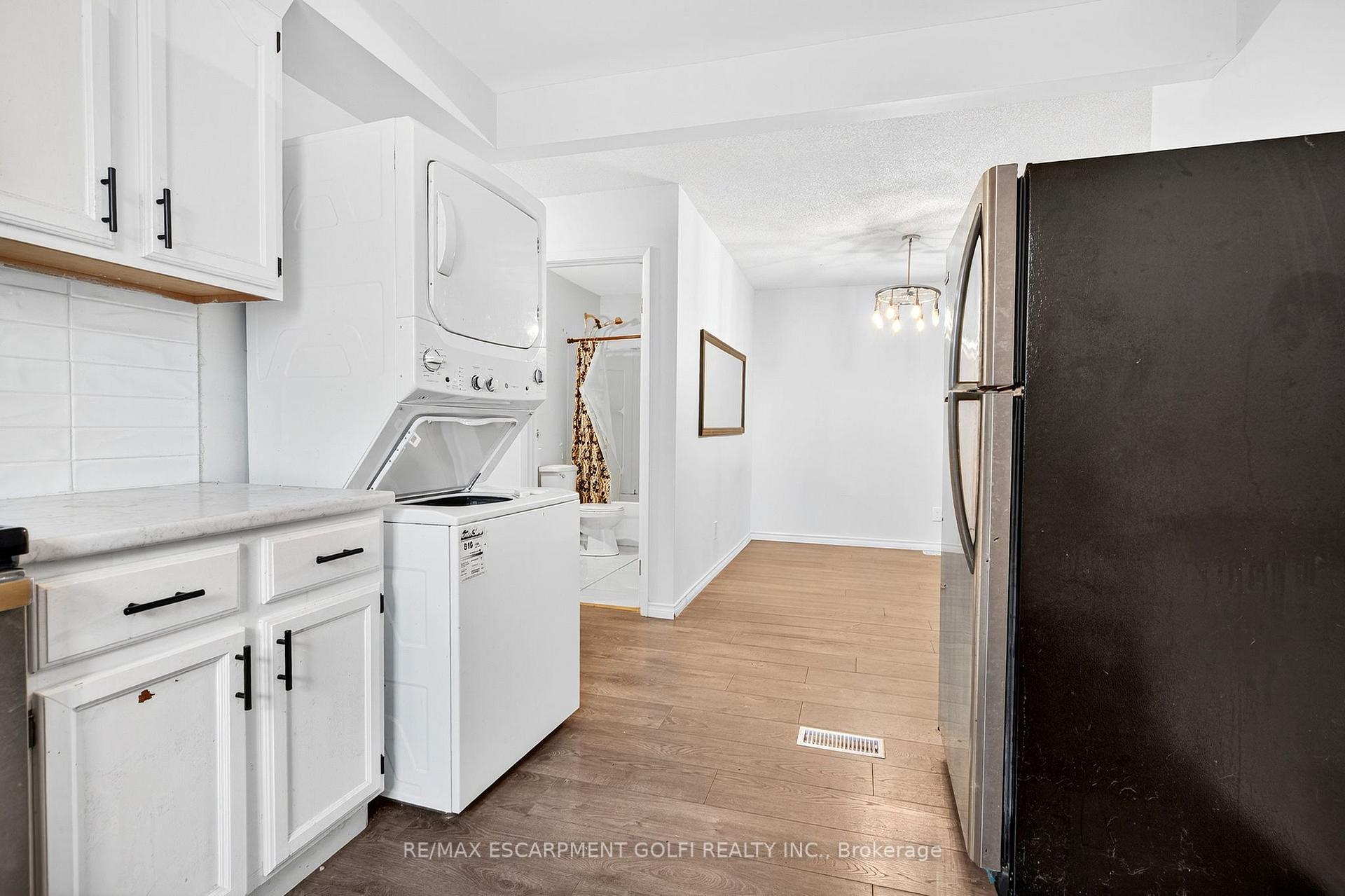 Photo 6 of Unit Main Floor, 133 Northgate Drive, Welland, N. Welland — HOMEH