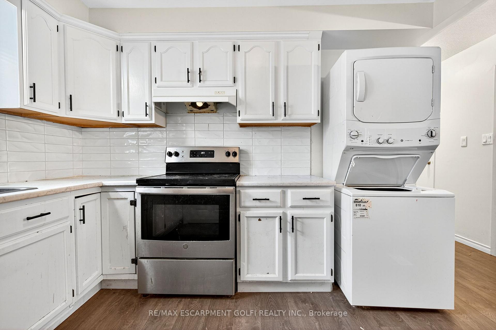 Photo 8 of Unit Main Floor, 133 Northgate Drive, Welland, N. Welland — HOMEH