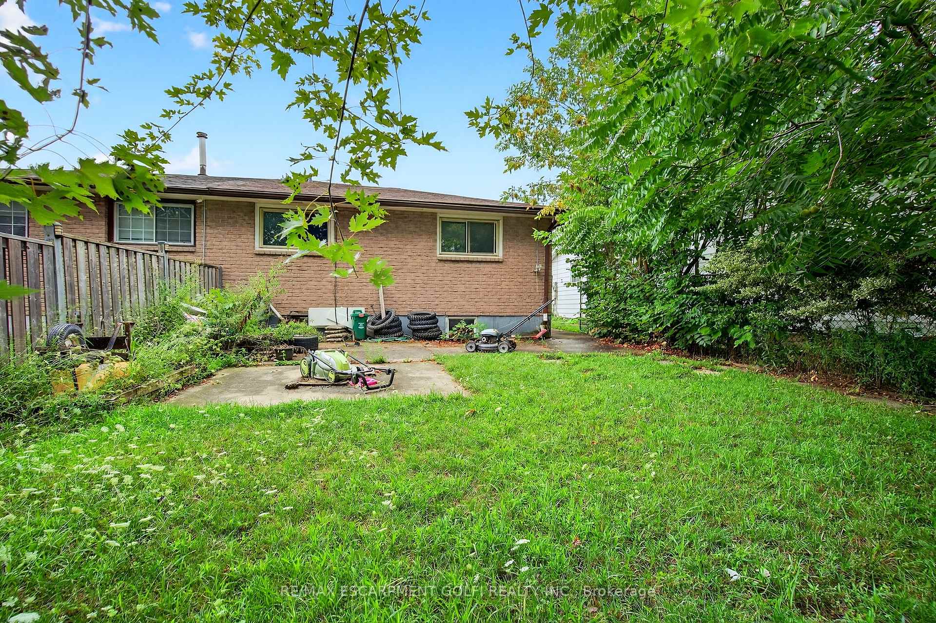 Photo 17 of Unit Main Floor, 133 Northgate Drive, Welland, N. Welland — HOMEH