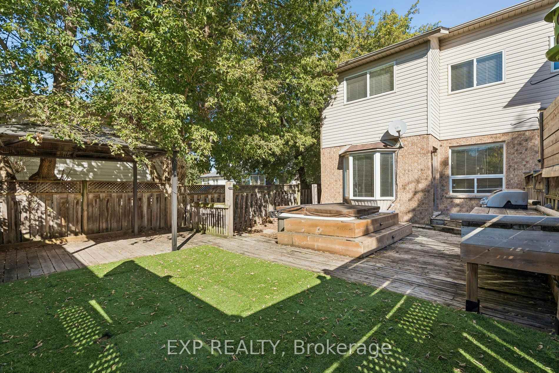 Photo 41 of 27 Pettit Street, Hamilton, Winona — HOMEH
