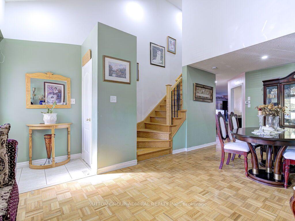 Photo 12 of 31 Irene Crescent, Brampton, Fletcher's Meadow — HOMEH