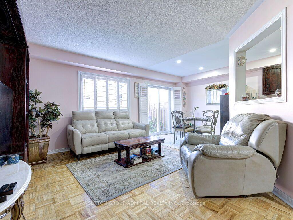 Photo 22 of 31 Irene Crescent, Brampton, Fletcher's Meadow — HOMEH