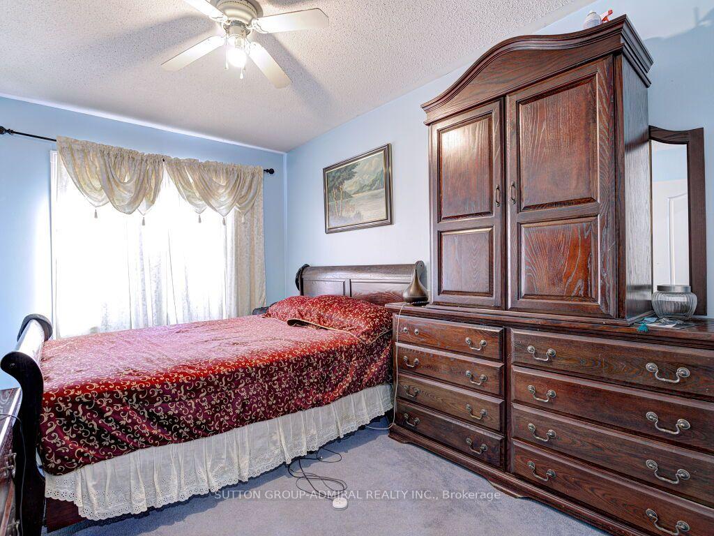 Photo 30 of 31 Irene Crescent, Brampton, Fletcher's Meadow — HOMEH