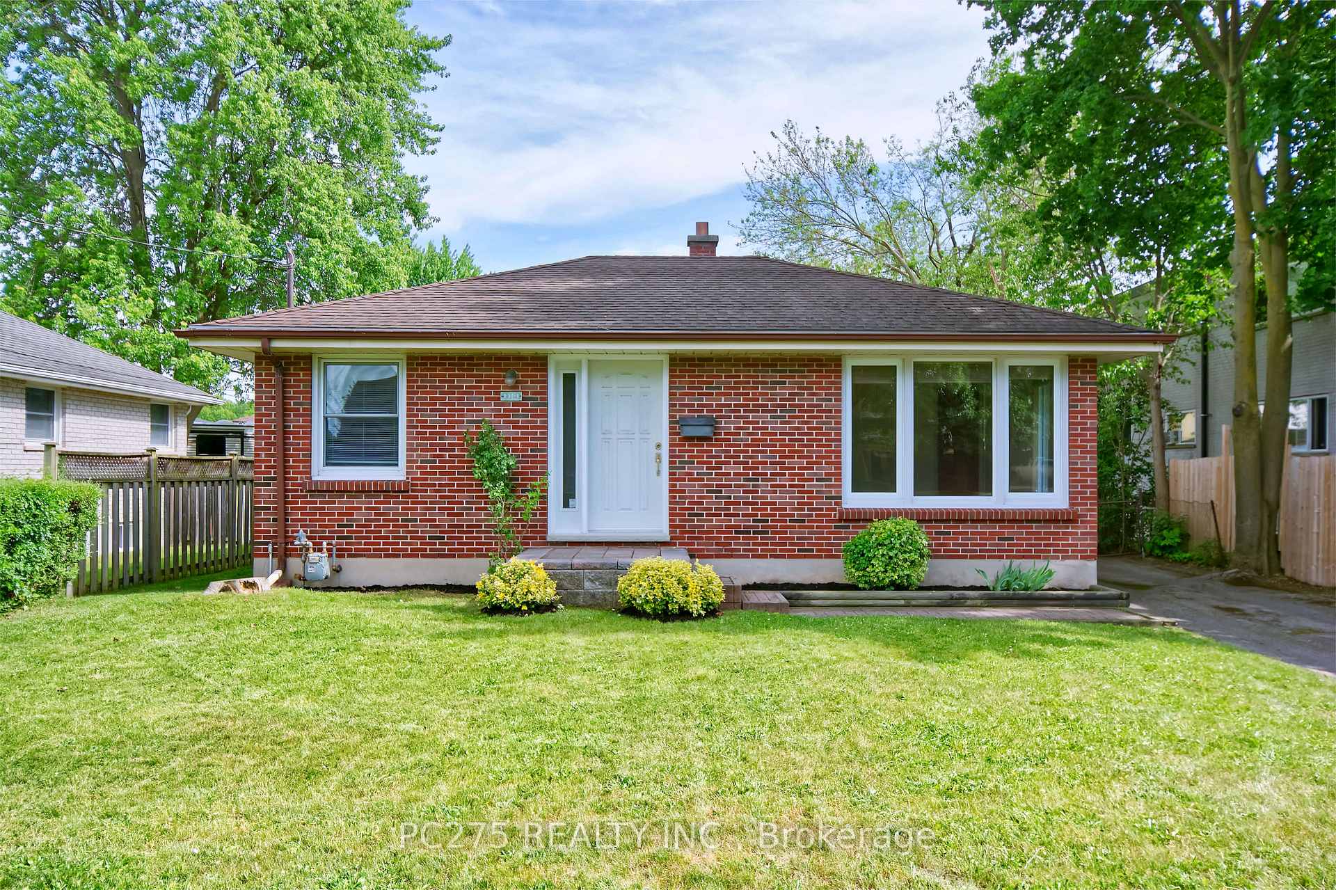 Photo of 1461 Trafalgar Street