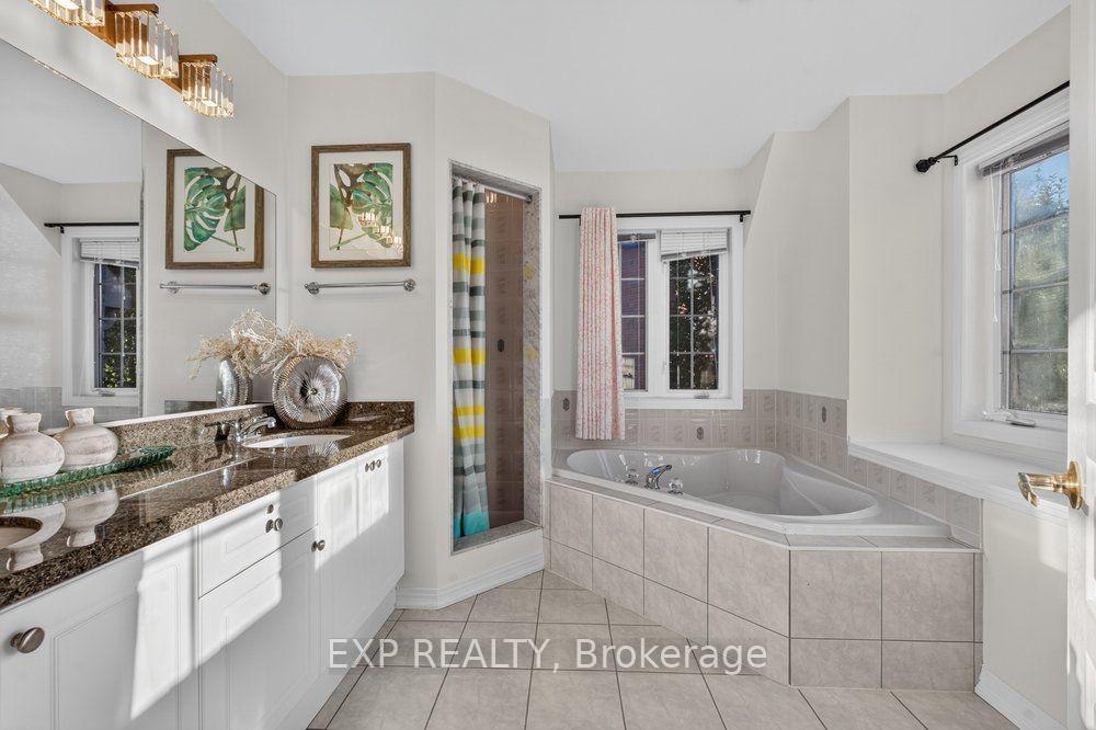 Photo 19 of 219 Hopecrest Road, Markham, Cachet — HOMEH
