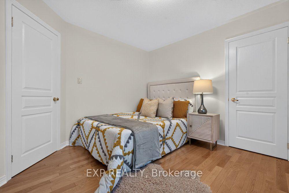 Photo 23 of 219 Hopecrest Road, Markham, Cachet — HOMEH