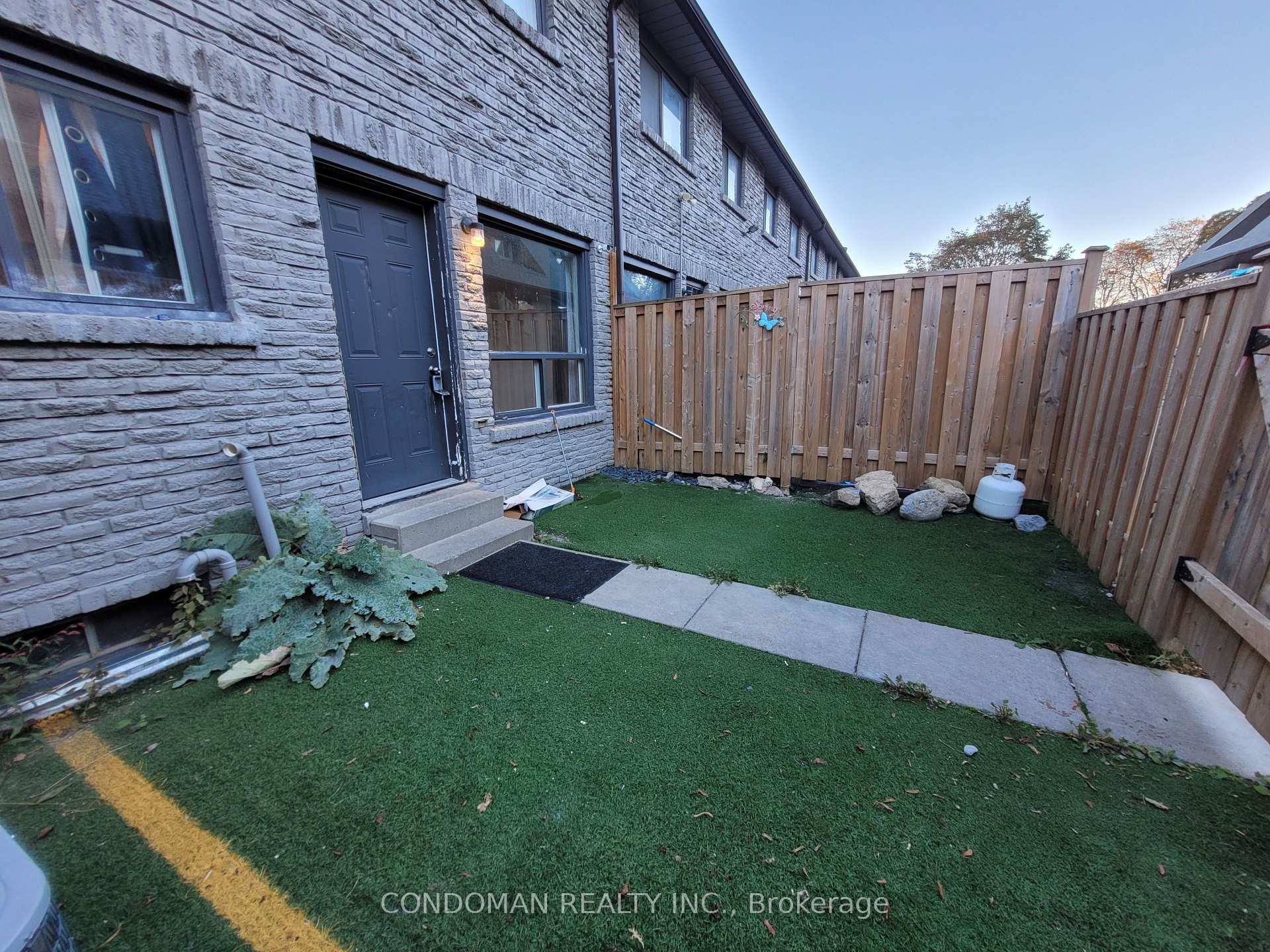 Photo 16 of Unit 29, 477 Dean Avenue, Oshawa, Central — HOMEH
