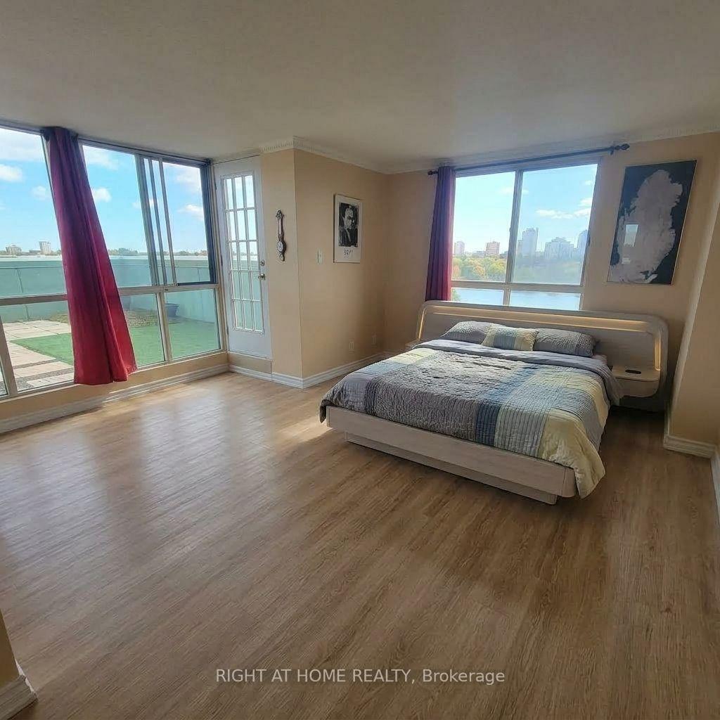 Photo 12 of Unit 706, 61 Markbrook Lane, Etobicoke, Mount Olive-Silverstone-Jamestown — HOMEH