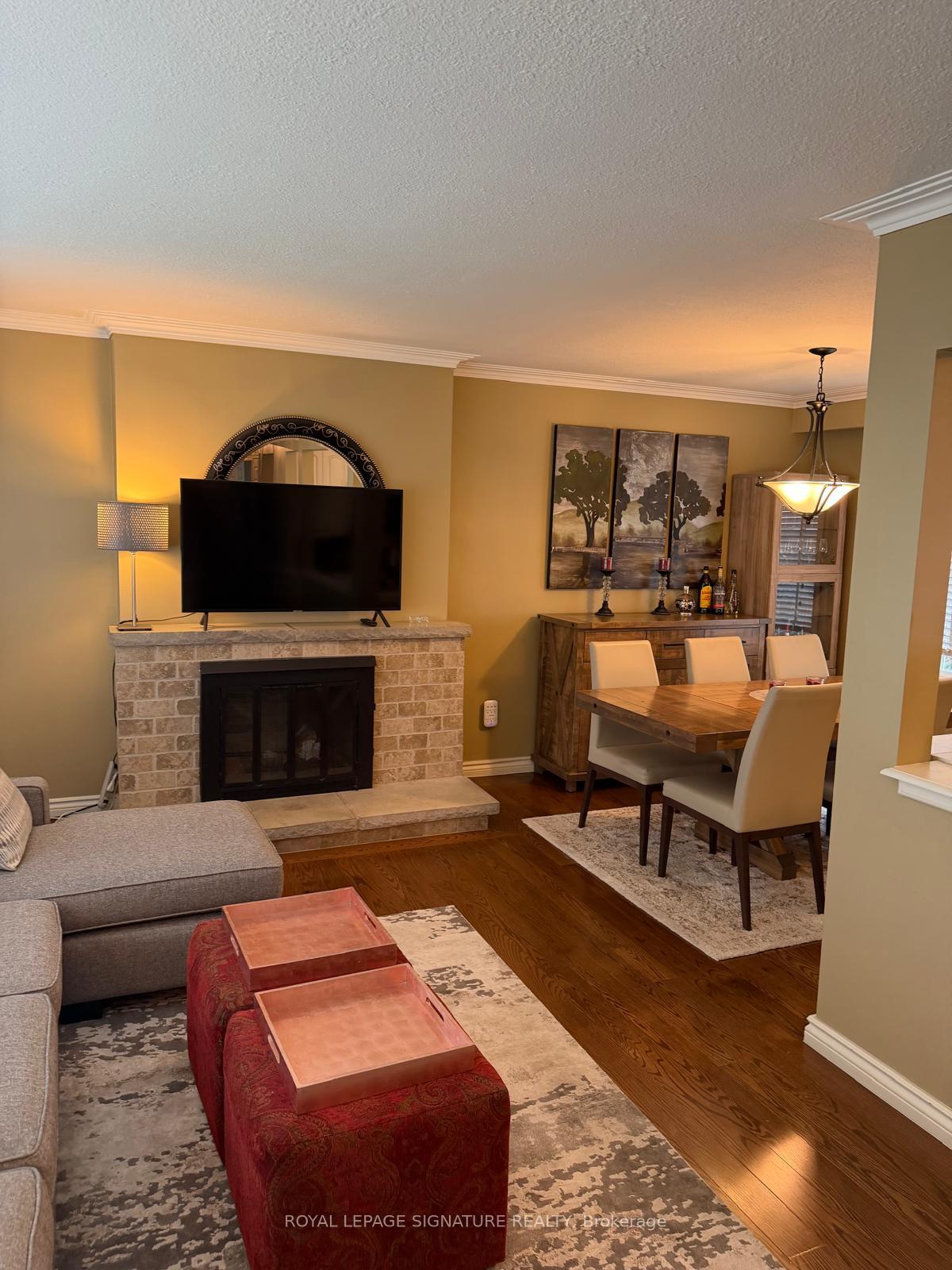 Photo 3 of 1207 Wood Place, Oakville, West — HOMEH