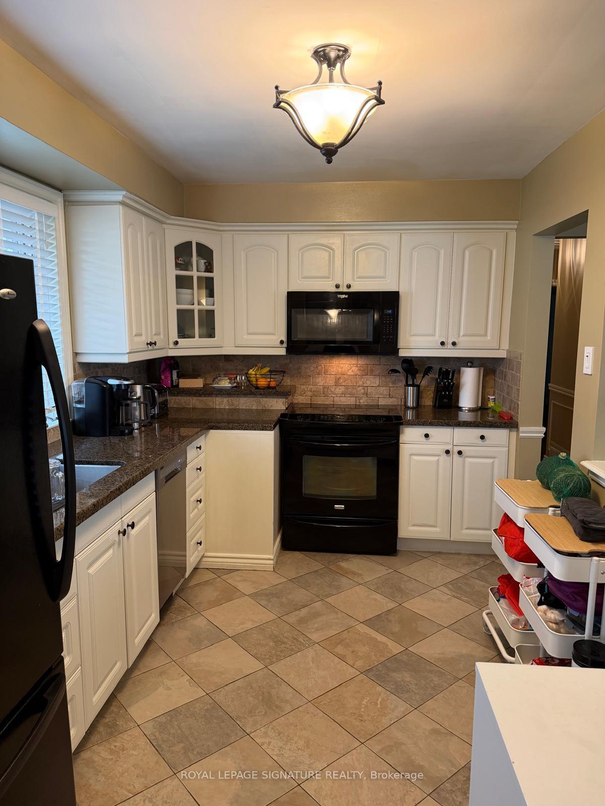 Photo 6 of 1207 Wood Place, Oakville, West — HOMEH