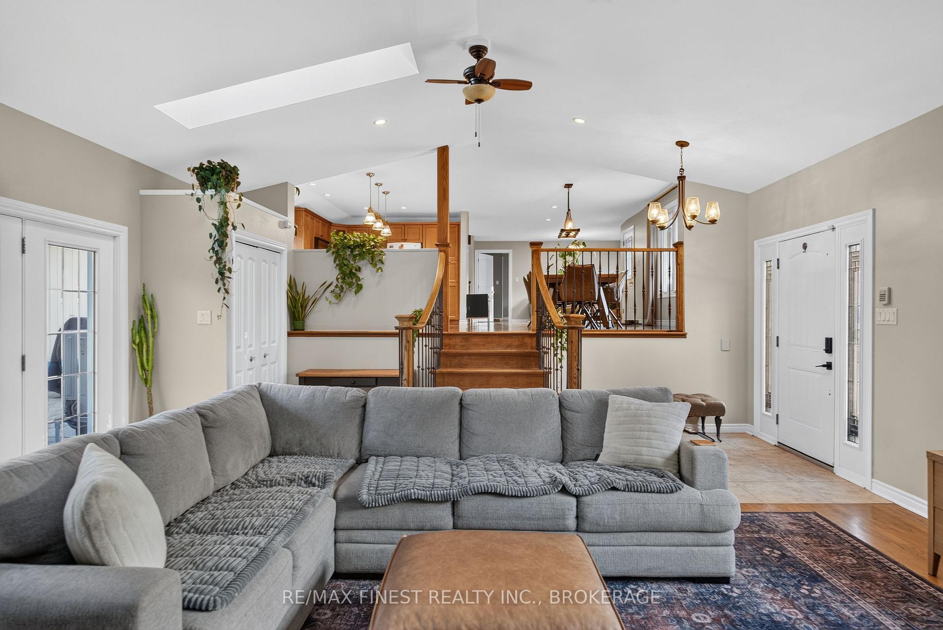 Photo 12 of 466 MacKenzie Road, Quinte West, Sidney Ward — HOMEH
