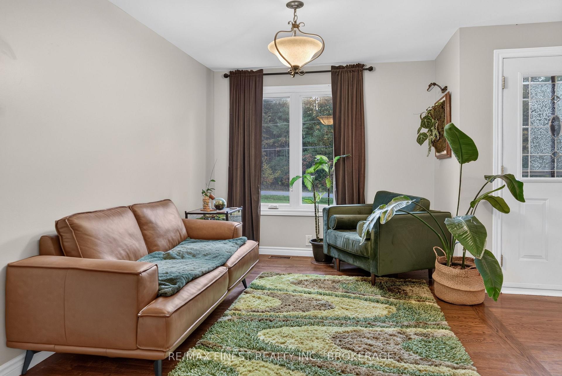 Photo 22 of 466 MacKenzie Road, Quinte West, Sidney Ward — HOMEH