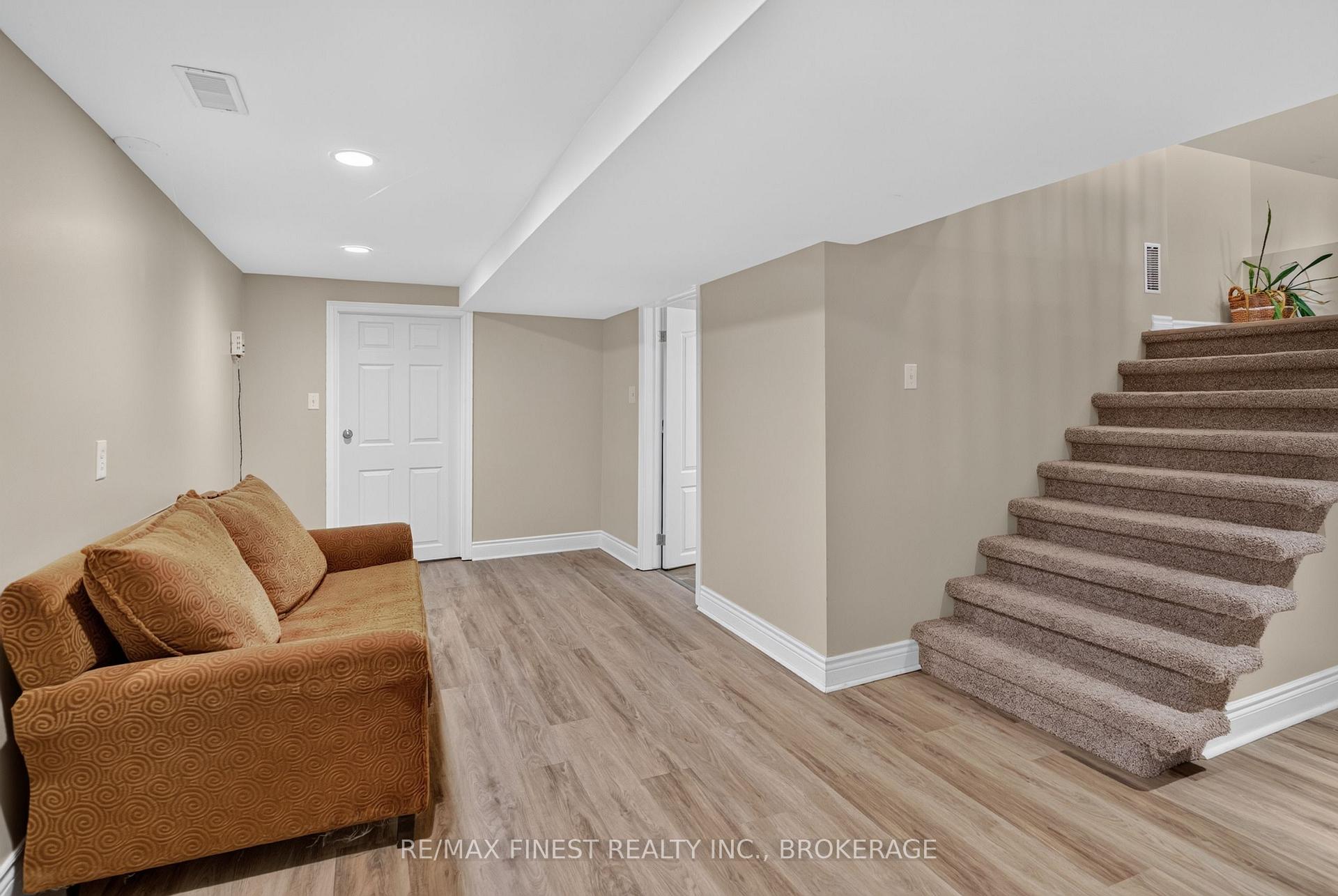Photo 42 of 466 MacKenzie Road, Quinte West, Sidney Ward — HOMEH