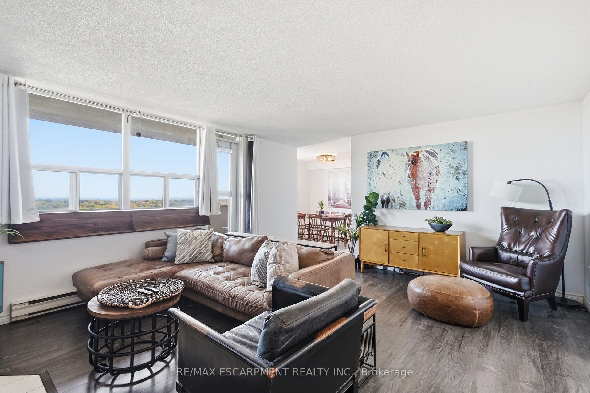 Photo 15 of Unit 1111, 700 Dynes Road, Burlington, Roseland — HOMEH