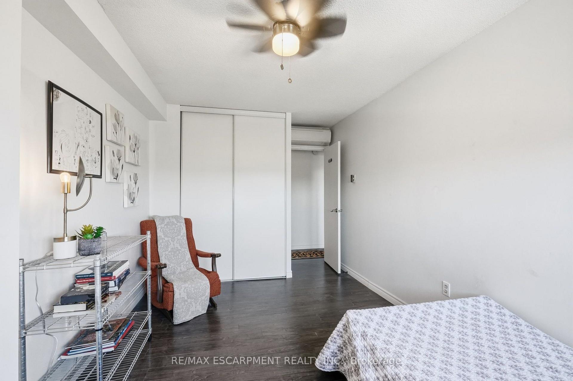 Photo 22 of Unit 1111, 700 Dynes Road, Burlington, Roseland — HOMEH