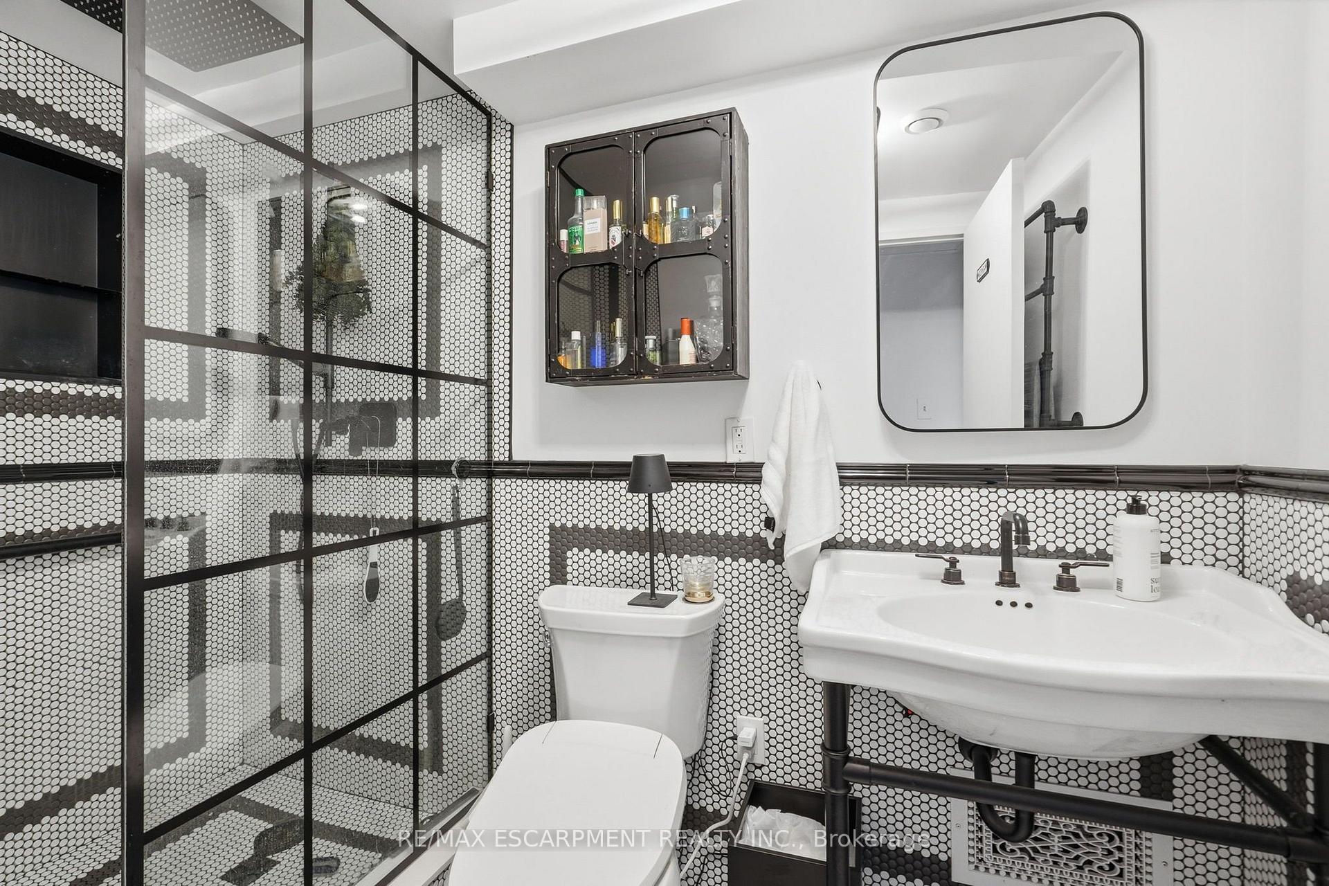 Photo 24 of Unit 1111, 700 Dynes Road, Burlington, Roseland — HOMEH