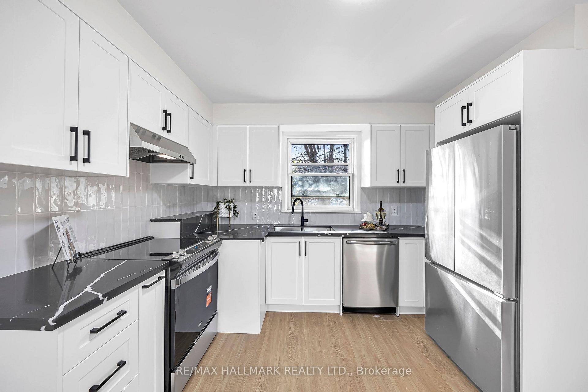 Photo 13 of 104 Benshire Drive, Scarborough, Woburn — HOMEH