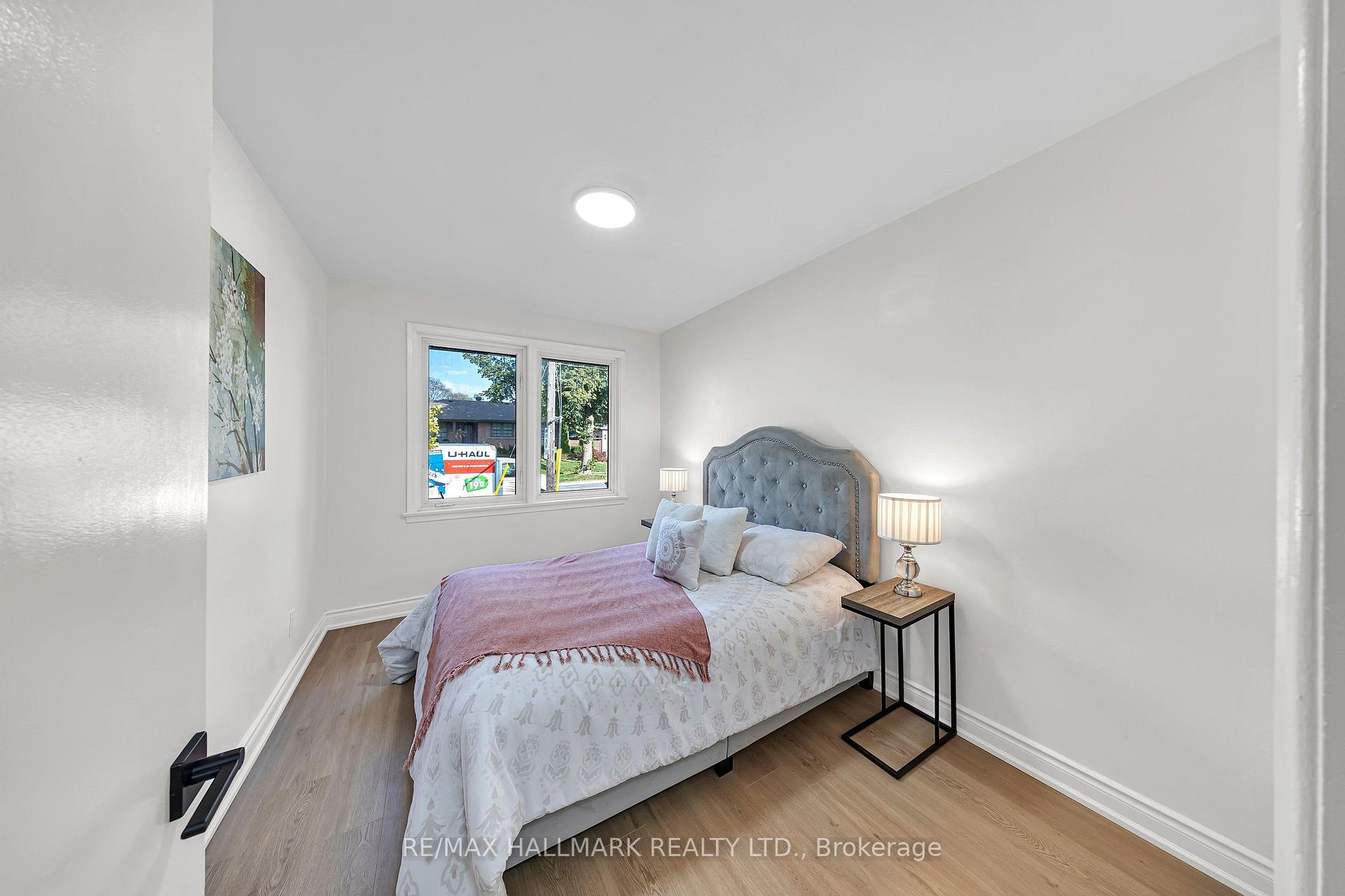Photo 16 of 104 Benshire Drive, Scarborough, Woburn — HOMEH