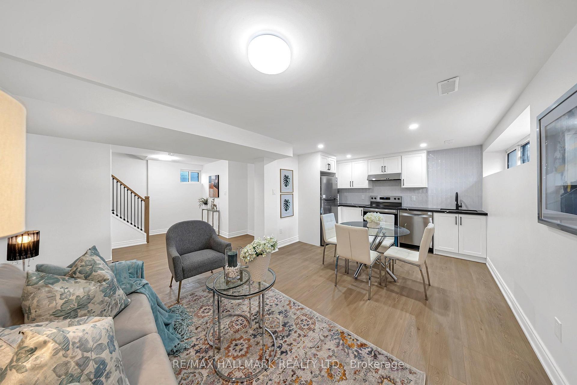 Photo 23 of 104 Benshire Drive, Scarborough, Woburn — HOMEH
