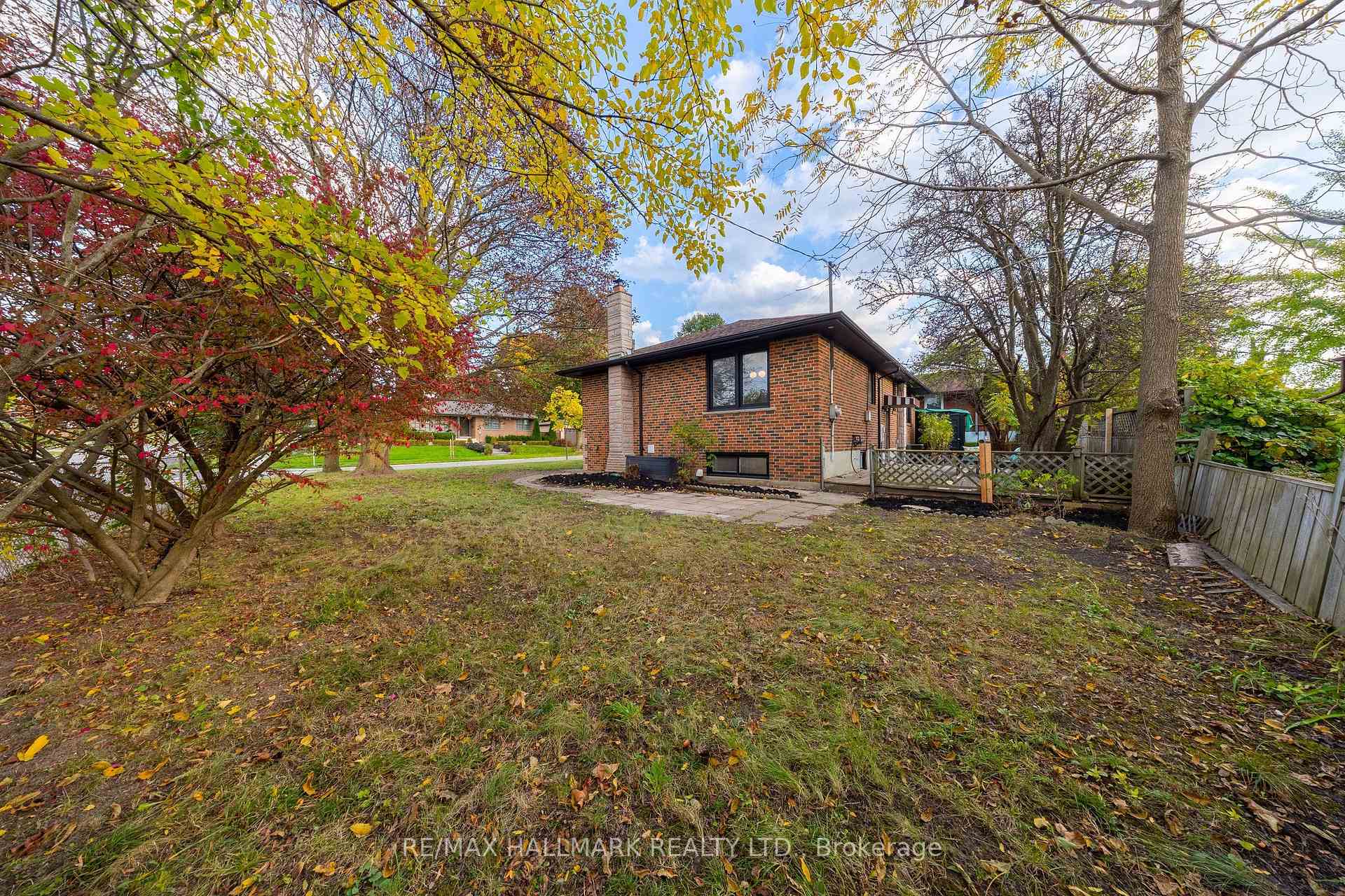 Photo 39 of 104 Benshire Drive, Scarborough, Woburn — HOMEH