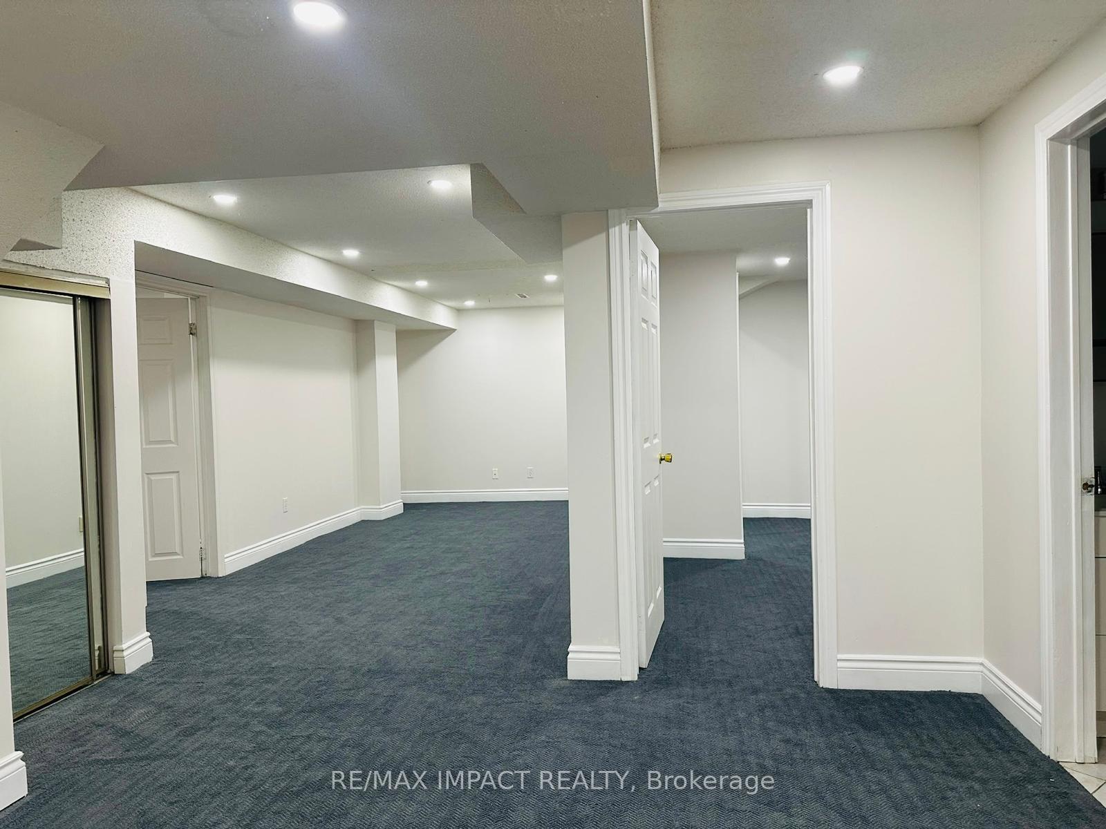 Photo 4 of 25 Caldbeck Avenue, Markham, Milliken Mills East — HOMEH