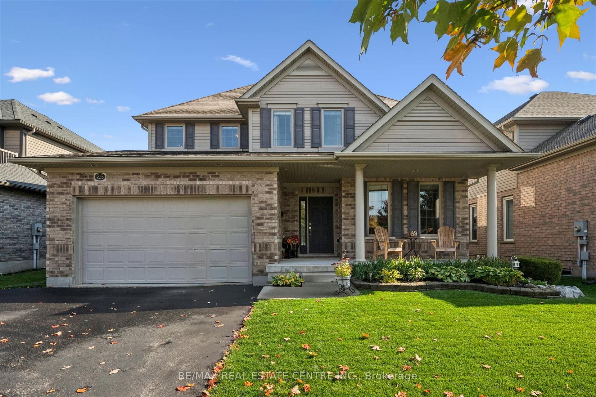 Photo 2 of 25 Hunsberger Drive, Wilmot, Baden — HOMEH