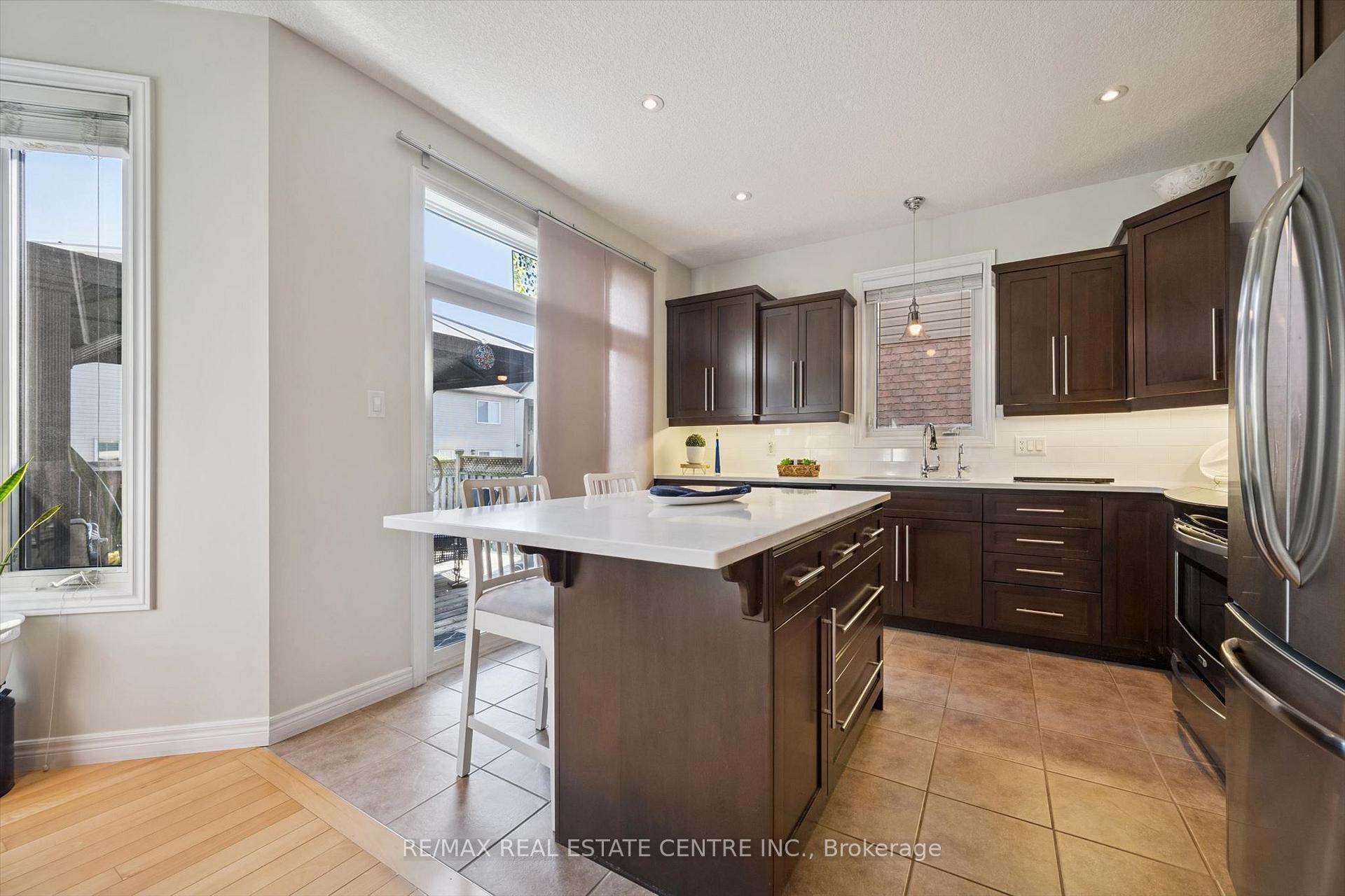 Photo 7 of 25 Hunsberger Drive, Wilmot, Baden — HOMEH