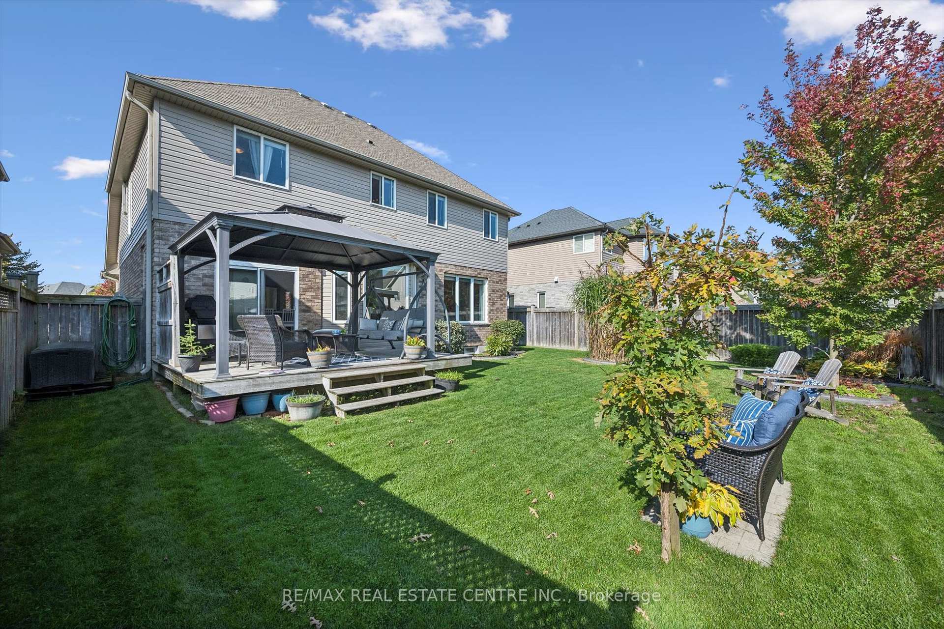 Photo 24 of 25 Hunsberger Drive, Wilmot, Baden — HOMEH