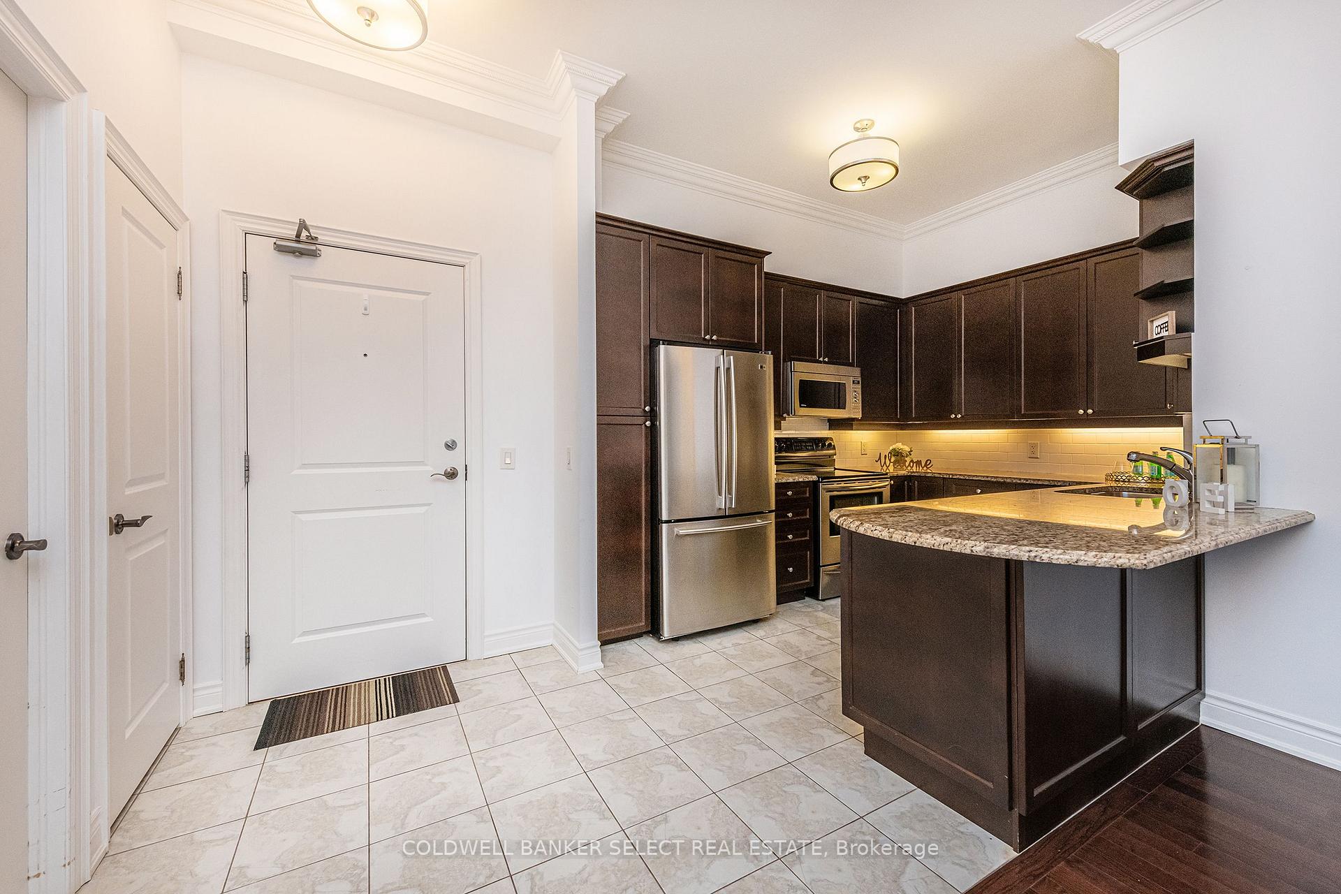 Photo 8 of Unit 503, 60 Ann Street, Caledon, Bolton West — HOMEH