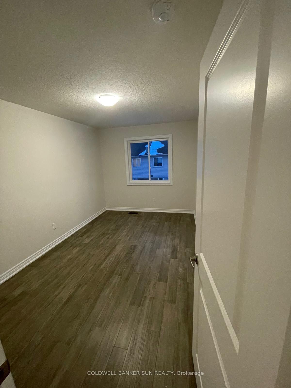 Photo 12 of Unit 15, 7 Arietta Lane, Hamilton, Winona — HOMEH