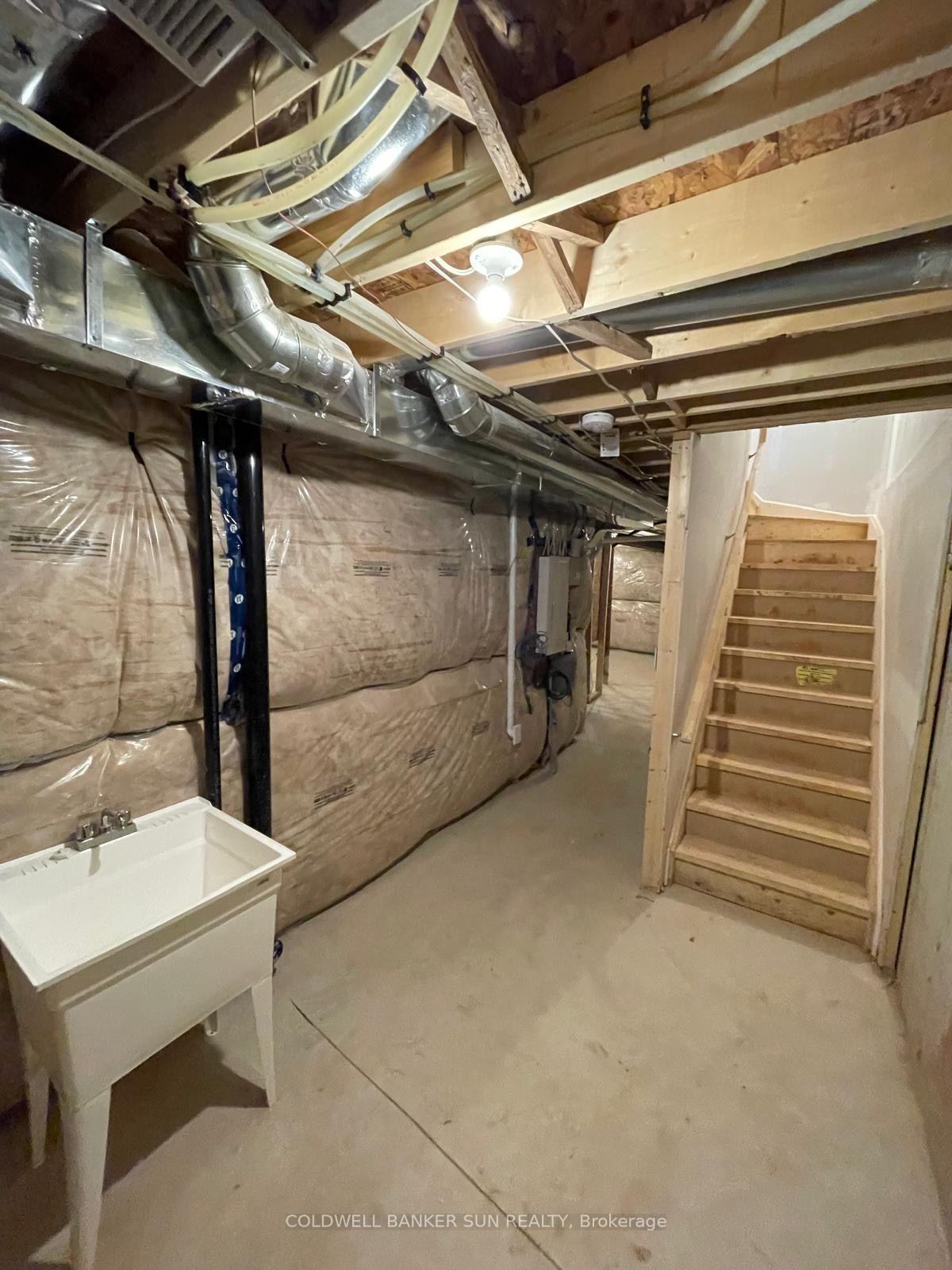 Photo 19 of Unit 15, 7 Arietta Lane, Hamilton, Winona — HOMEH