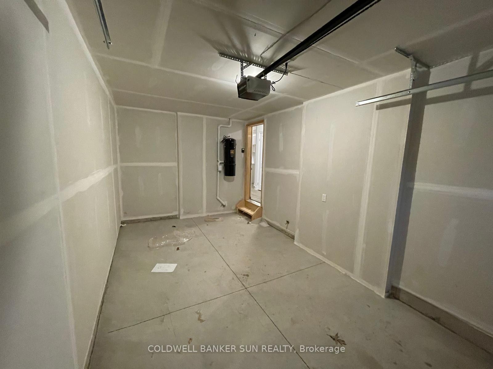 Photo 20 of Unit 15, 7 Arietta Lane, Hamilton, Winona — HOMEH