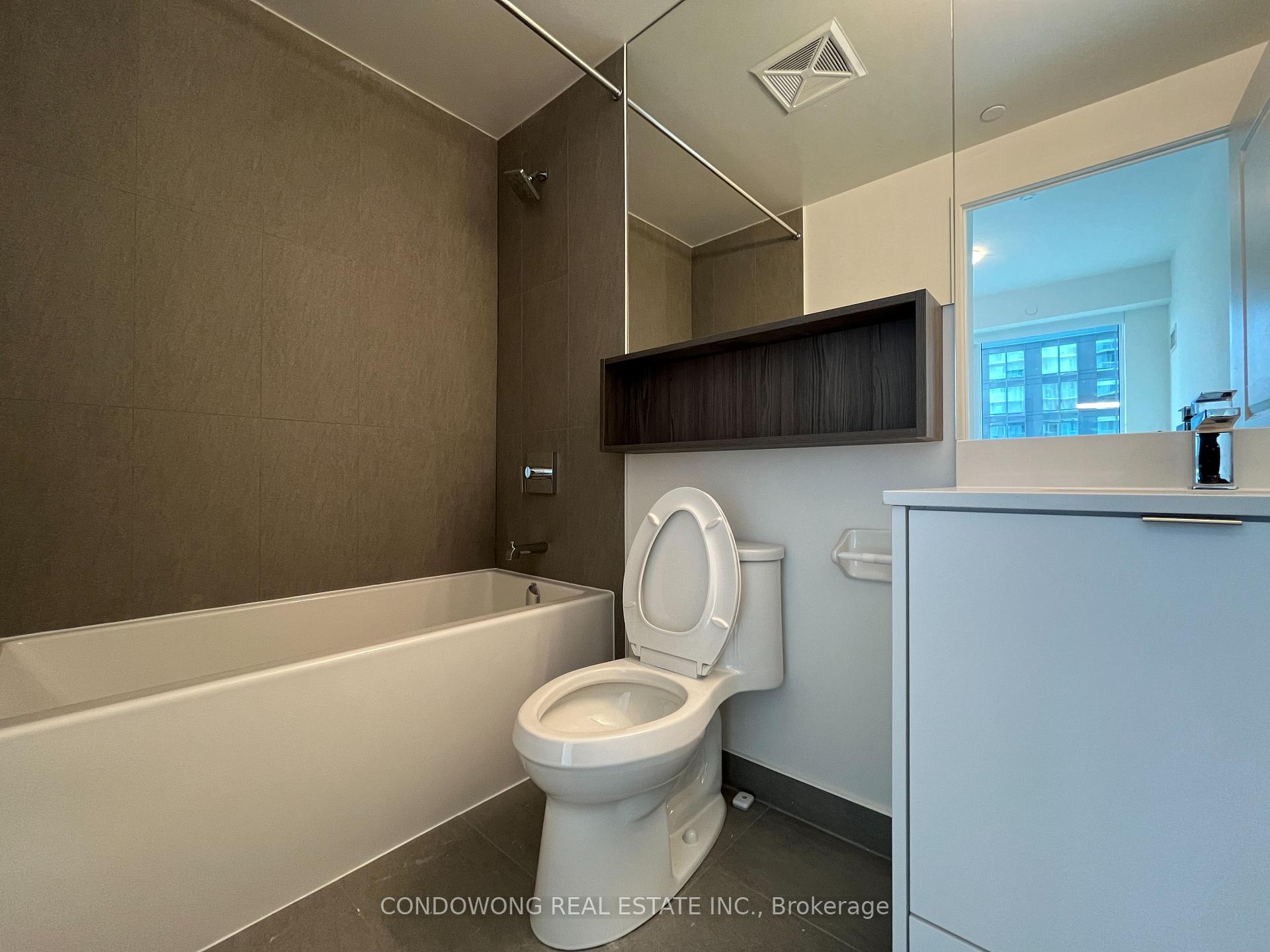 Photo 8 of Unit 3308, 100 Dalhousie Street, Toronto, Waterfront Communities — HOMEH